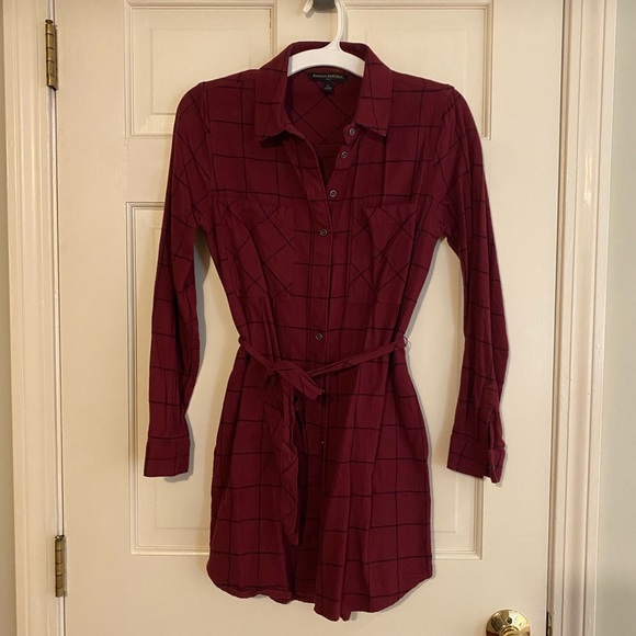 Banana Republic Women’s Button Down Dress Flannel - Picture 2 of 3